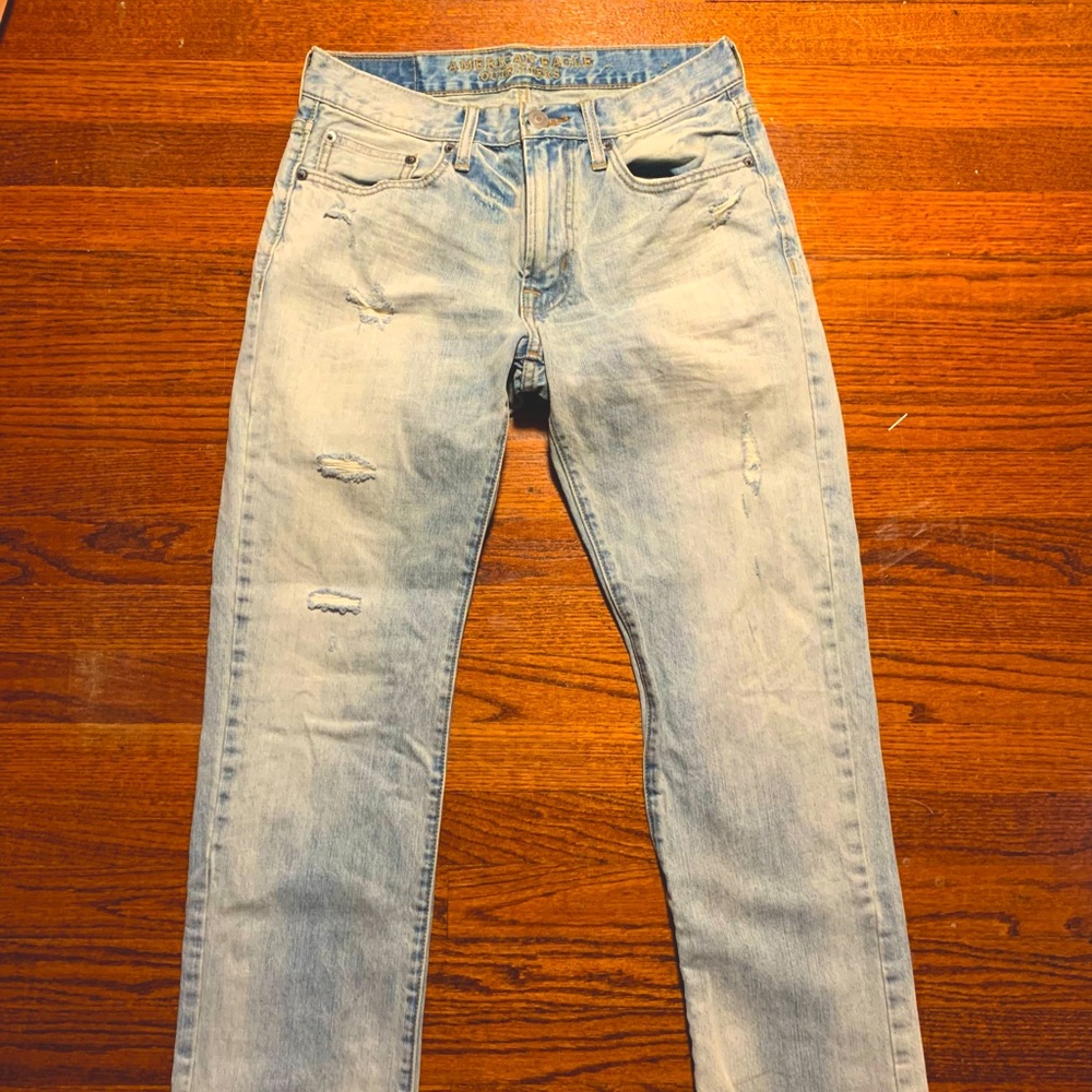Vintage/90’s -- Slim Straight (mid rise) American Eagle Distressed Denim